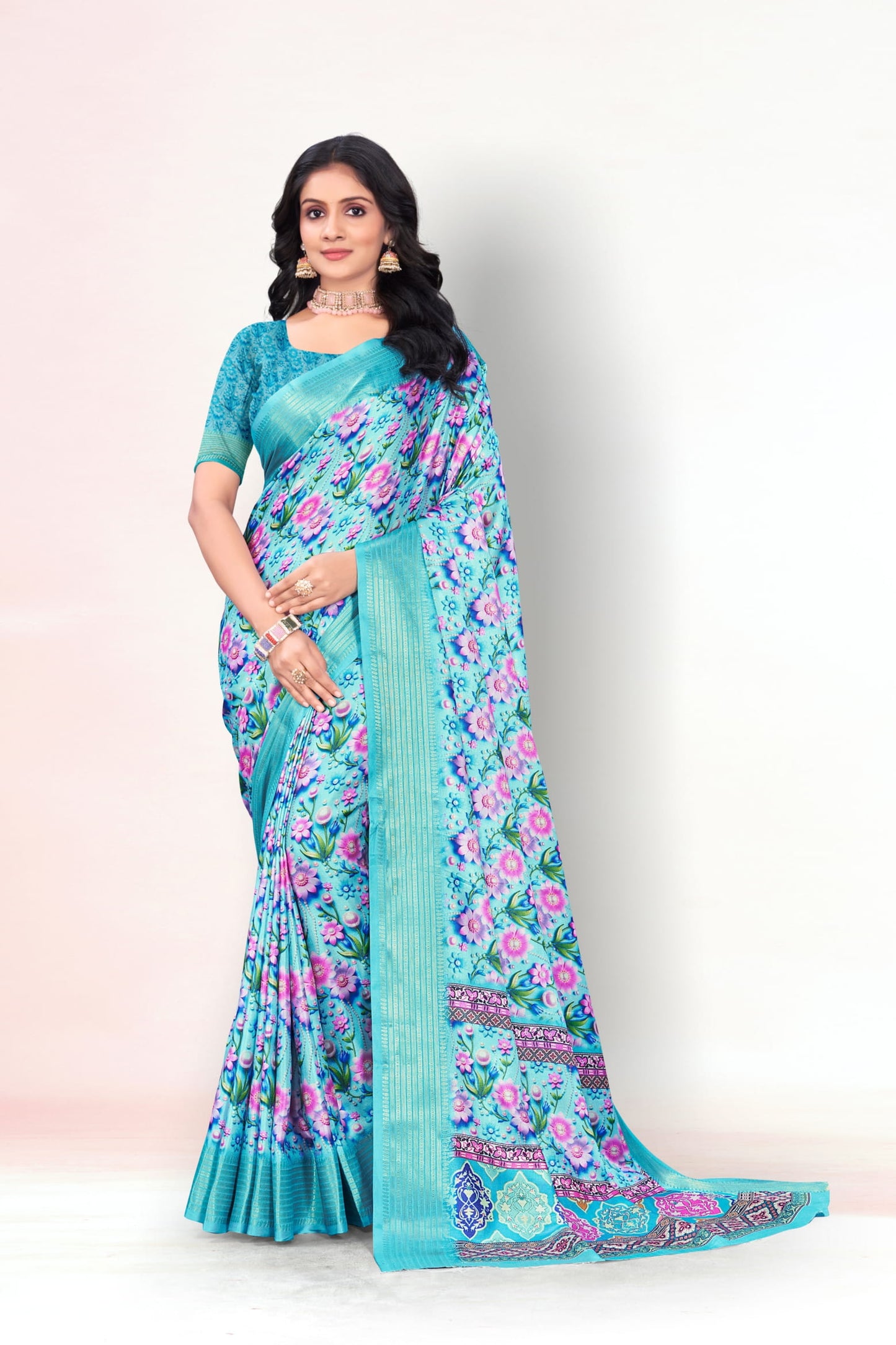 Jasmine Elegance Polyester Saree – Simplistic Beauty with a Modern Edge**