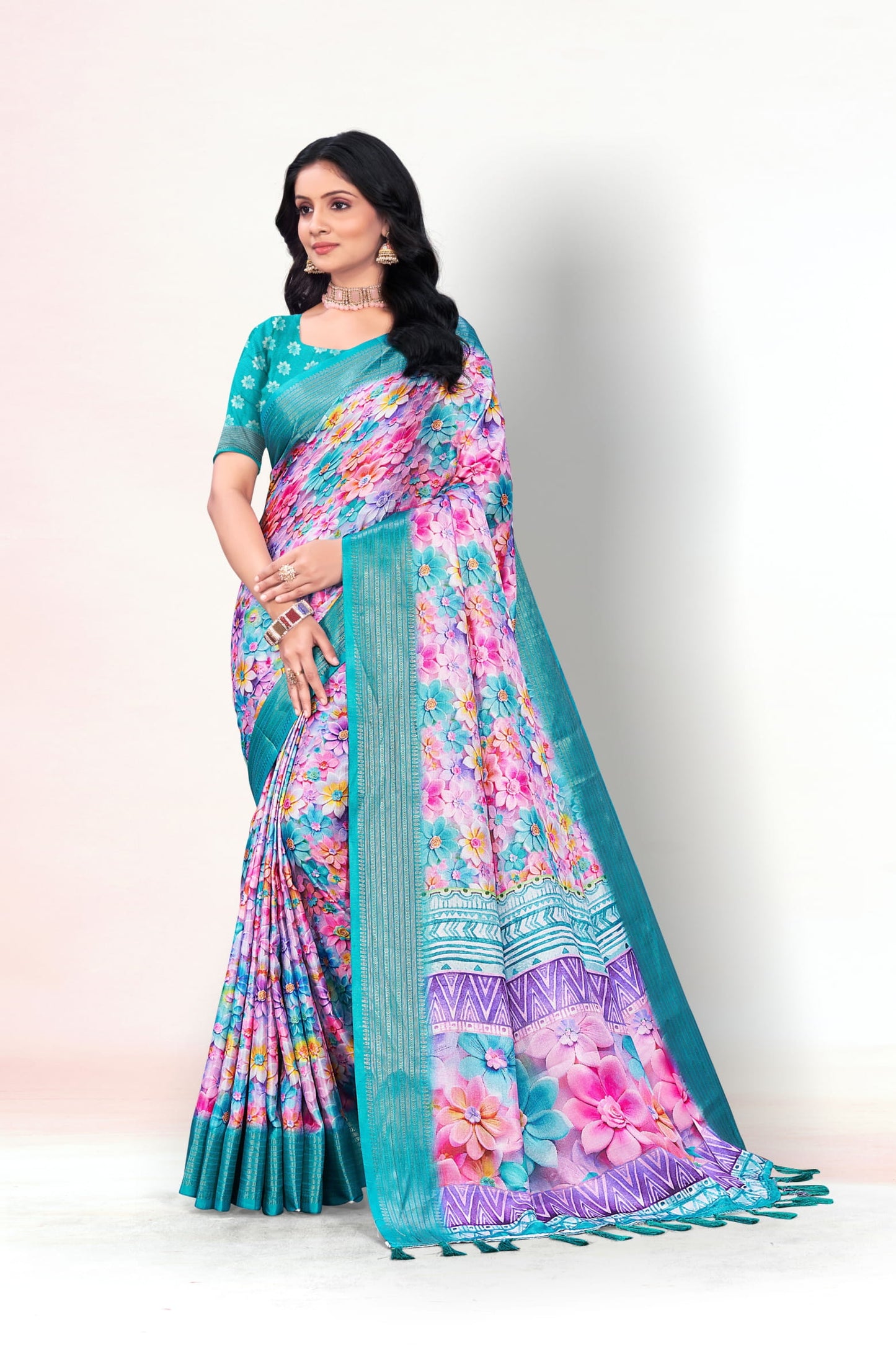 Jasmine Elegance Polyester Saree – Simplistic Beauty with a Modern Edge**