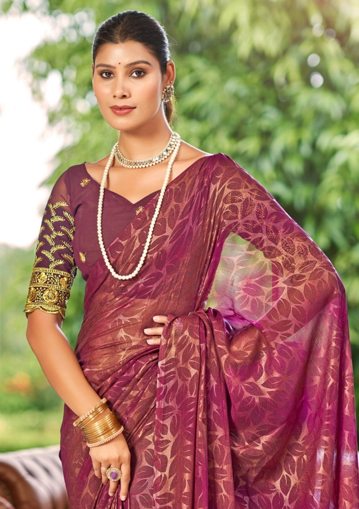 Decent Multicolour Georgette Saree with Leaf Print (8 Colours Available).