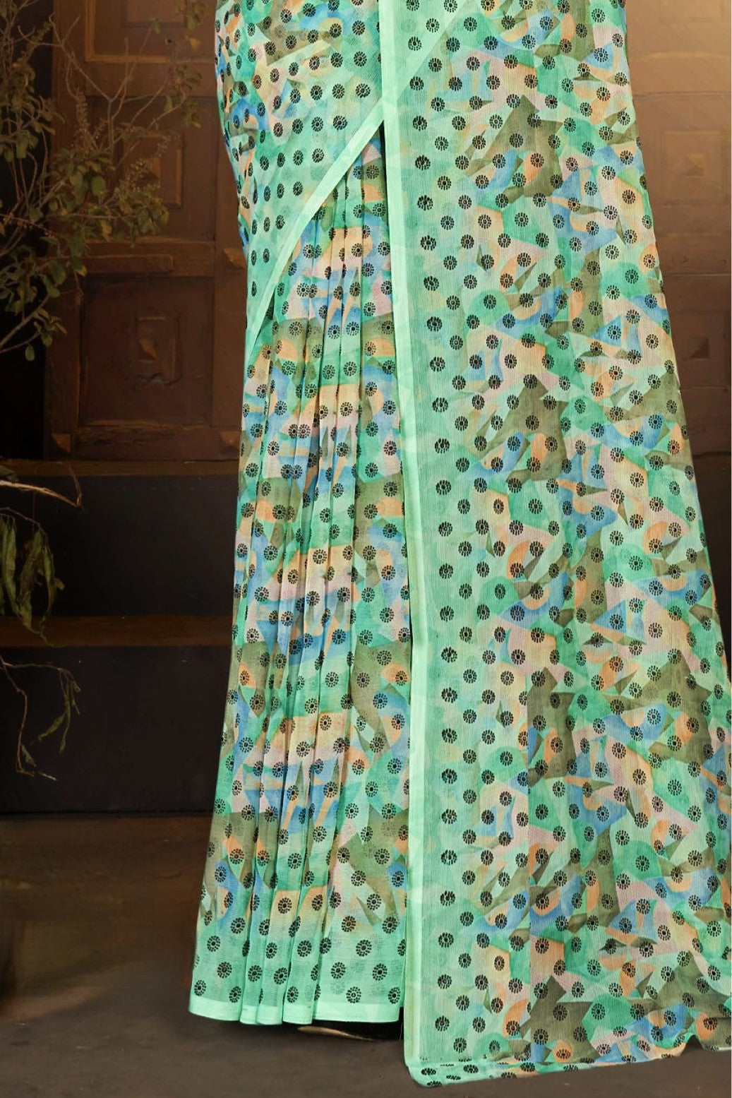 Narayani Multicolour Printed Saree with Black Contrasting Chanderi Blouse (8 Colours Available).